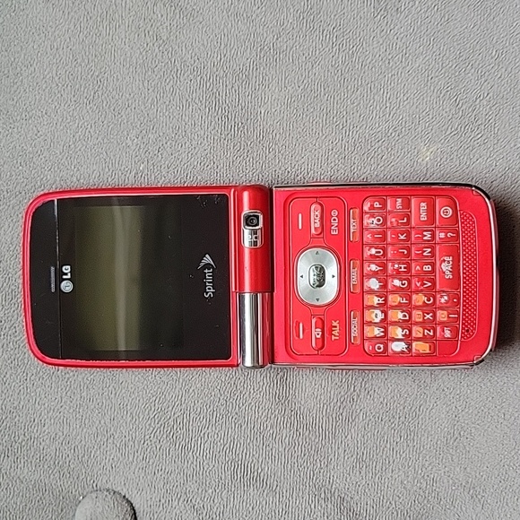 LG Lotus Mobile Phone - Picture 2 of 13